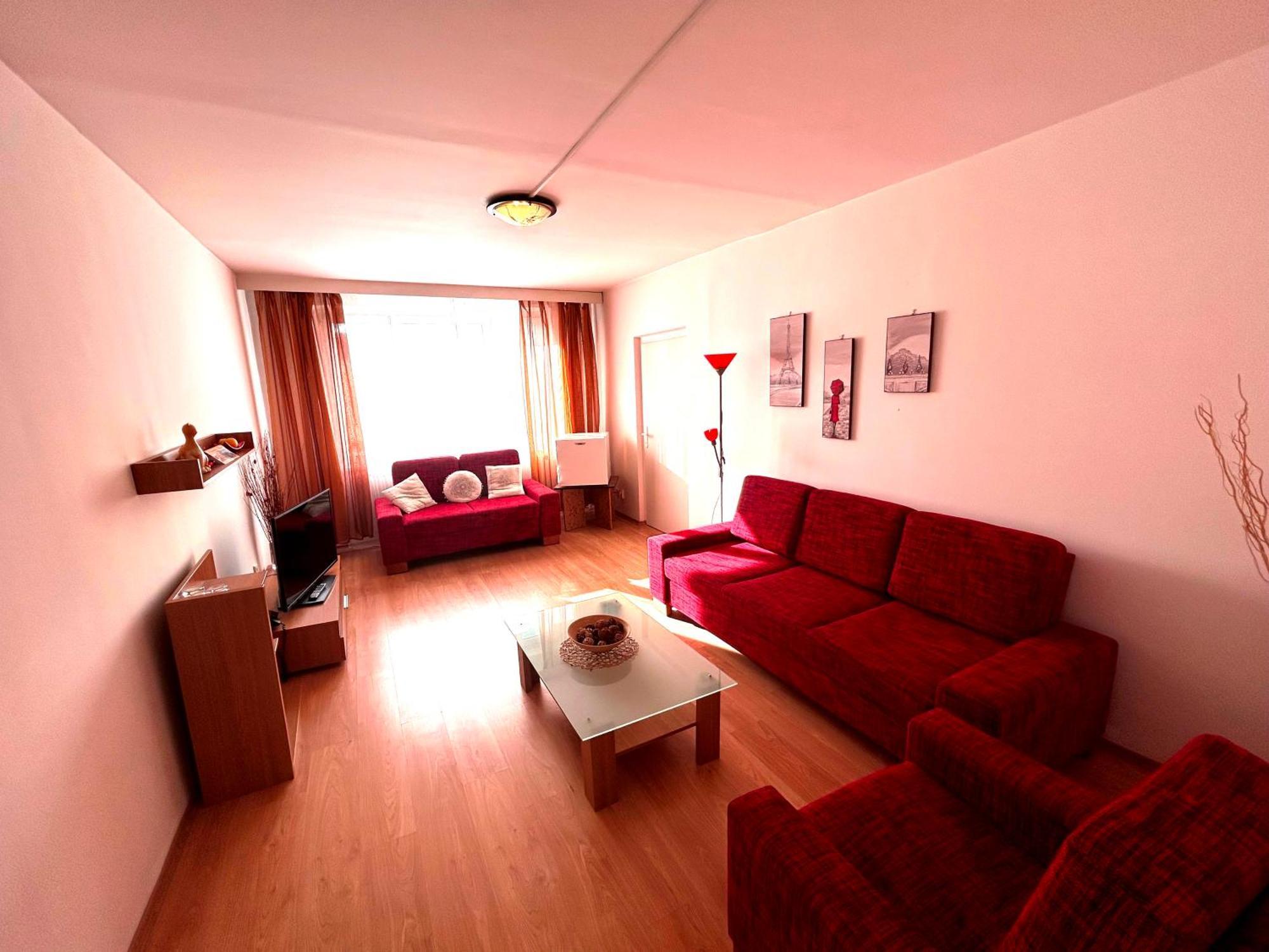 Hotel Pelikán Losonc Kültér fotó